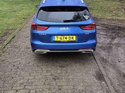 Blauw Occasion 2023 Kia Ceed Hatchback | € 21.000 (Super prijs)