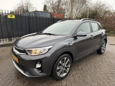 Grijs Gebruikt 2020 Kia Stonic SUV | € 13.450 (Goede deal)