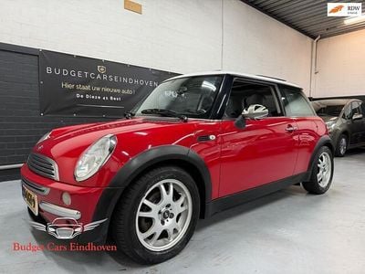 Rood Gebruikt 2002 Mini Cooper Chili Hatchback | € 1.895 (Iets duurder)