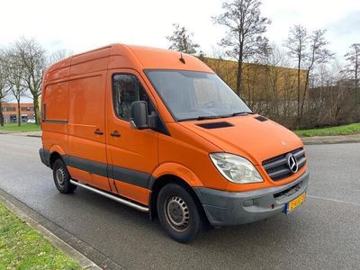 tweedehands Mercedes Sprinter 310 2.2 CDI Elektrische Laadklep !! Rijdt en schakelt perfect !!