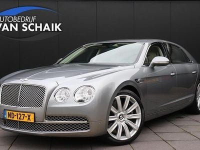 Grijs Gebruikt 2016 Bentley Flying Spur Sedan | € 79.999