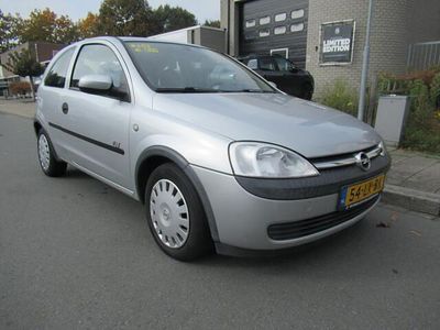 Grijs Gebruikt 2003 Opel Corsa Njoy Hatchback | € 1.300 (Eerlijke prijs)