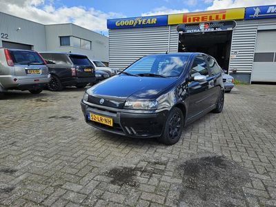 tweedehands Fiat Punto 1.2-16V SportSound Inruil koopje prijs is zo mee zelf keuren.