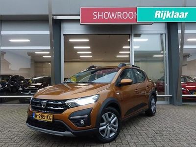 Oranje Occasion 2020 Dacia Sandero Essentiel Hatchback | € 14.990 (Iets duurder)