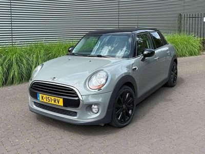 Grijs Gebruikt 2017 Mini ONE Business Hatchback | € 13.950 (Duur)
