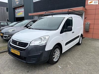 Wit Occasion 2018 Peugeot Partner MPV | € 5.999 (Goede deal)