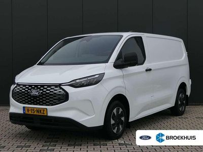 Wit Nieuw 2025 Ford E-Transit Trend Van | € 36.900