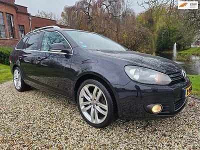 Zwart Gebruikt 2012 VW Golf VII Highline Stationwagen | € 7.999 (Eerlijke prijs)