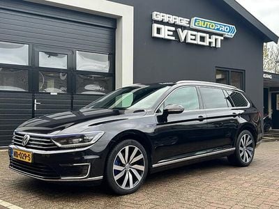 Zwart Occasion 2016 VW Passat GTE Stationwagen | € 18.450 (Eerlijke prijs)