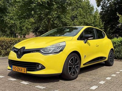 Geel Occasion 2013 Renault Clio IV Expression Hatchback | € 6.999 (Eerlijke prijs)