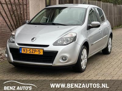 tweedehands Renault Clio 1.6 Night & Day Automaat/Airco/HalfLeder