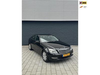 Zwart Occasion 2011 Mercedes C180 Elegance Sedan | € 9.250 (Goede deal)