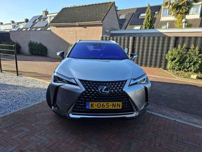Lexus UX 250h