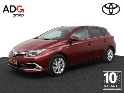 Occasion Toyota Auris Executive 136 PK (100 kW) 2018 Rood Hatchback