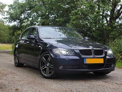 Occasion 2005 BMW 330 | € 7.495 (Iets duurder)