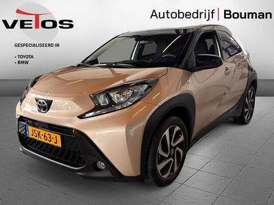 Bruin (metallic) Gebruikt 2025 Toyota Aygo X Envy SUV | € 19.950 (Eerlijke prijs)