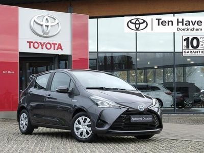 Grijs Gebruikt 2019 Toyota Yaris Active Hatchback | € 16.300 (Eerlijke prijs)