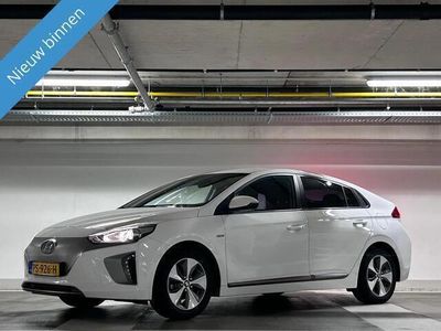 tweedehands Hyundai Ioniq Comfort EV - Navi - airco - camera - nap!