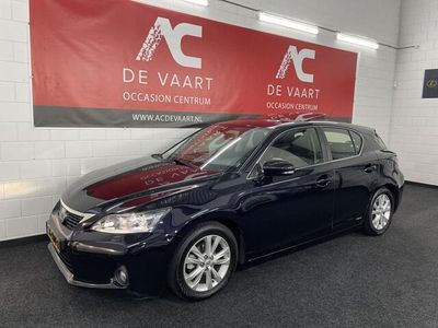 Lexus CT200h