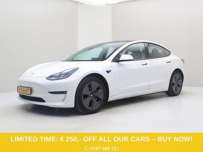 Wit (parellak) Occasion 2020 Tesla Model 3 Long Range AWD Sedan | € 23.900 (Eerlijke prijs)