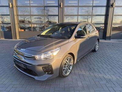 Grijs Gebruikt 2022 Kia Rio GT-Line Hatchback | € 17.950 (Eerlijke prijs)