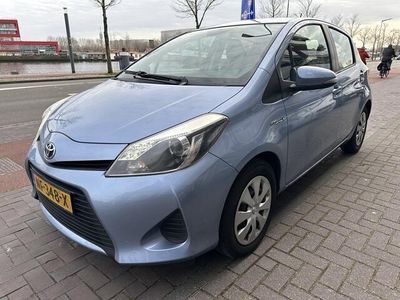 tweedehands Toyota Yaris Hybrid 1.5 Full Hybrid Dynamic navi/camera airco/ecc nieu