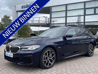 Blauw Gebruikt 2023 BMW 530e M Sport Stationwagen | € 45.950 (Iets duurder)