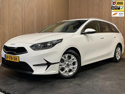 Wit Occasion 2022 Kia Ceed Hatchback | € 18.295 (Eerlijke prijs)