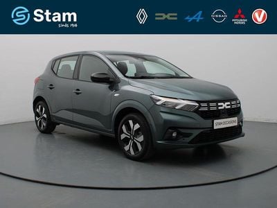 Groen (metallic) Gebruikt 2024 Dacia Sandero Journey Hatchback | € 18.990 (Eerlijke prijs)
