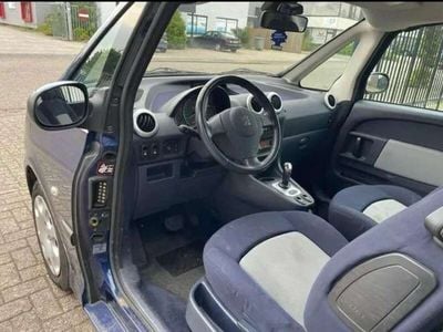 Peugeot 1007