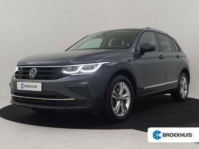 Grijs Occasion 2022 VW Tiguan Business+ SUV | € 33.400 (Super prijs)