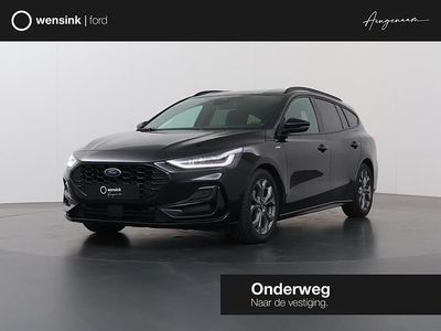 Zwart Gebruikt 2023 Ford Focus ST-Line X Stationwagen | € 24.435 (Eerlijke prijs)