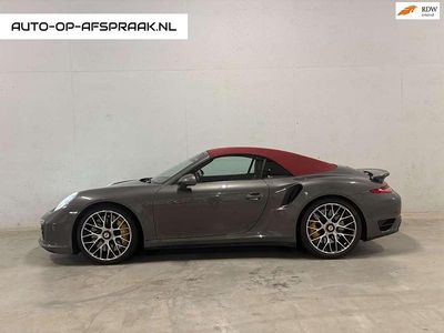 Grijs, metallic lak Gebruikt 2014 Porsche 911 Turbo S Cabriolet Cabriolet | € 119.911