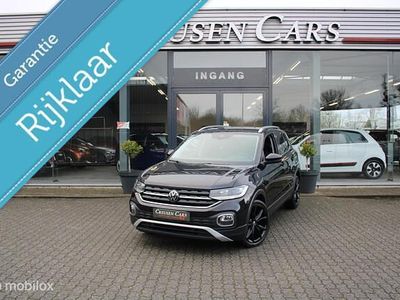 Zwart (metallic) Gebruikt 2022 VW T-Cross Style SUV | € 23.500 (Eerlijke prijs)