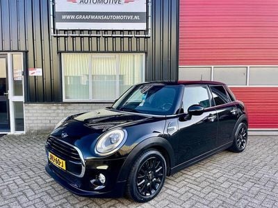 Occasion Mini Cooper Chili 136 PK (100 kW) 2016 Zwart (metallic) Hatchback