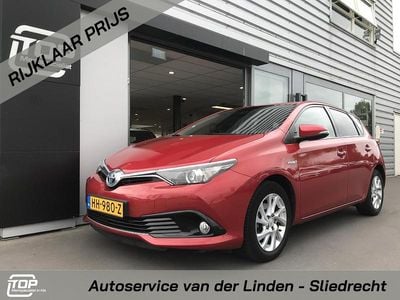 Toyota Auris Hybrid