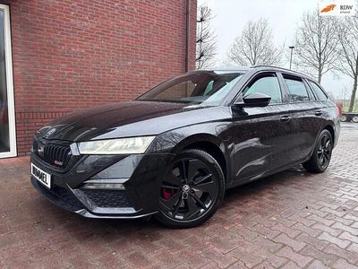 Zwart (metallic) Occasion 2020 Skoda Octavia Business Line Stationwagen | € 22.399 (Eerlijke prijs)