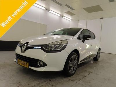 Wit Occasion 2015 Renault Clio IV Night&Day Hatchback | € 9.995 (Iets duurder)