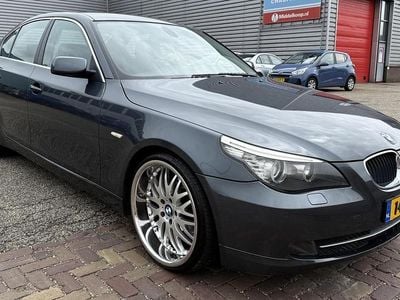 Grijs Gebruikt 2008 BMW 520 Sedan | € 7.950