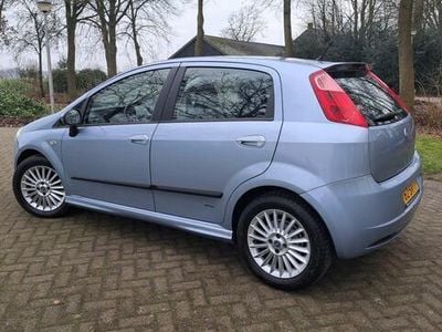 Blauw Gebruikt 2006 Fiat Grande Punto Emotion Hatchback | € 1.749 (Eerlijke prijs)