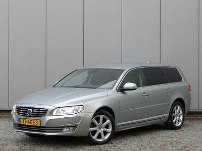 Grijs Gebruikt 2016 Volvo V70 Stationwagen | € 23.999 (Eerlijke prijs)