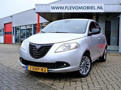 Grijs Occasion 2014 Lancia Ypsilon Hatchback | € 6.450 (Eerlijke prijs)