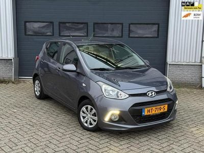 Grijs (metallic) Gebruikt 2016 Hyundai i10 Comfort Hatchback | € 6.999 (Goede deal)