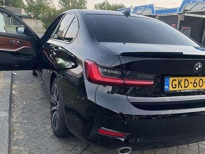 Zwart Gebruikt 2021 BMW 330 Sedan | € 25.950