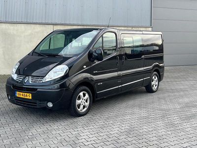 Zwart (metallic) Occasion 2014 Renault Trafic Black Edition MPV | € 9.950