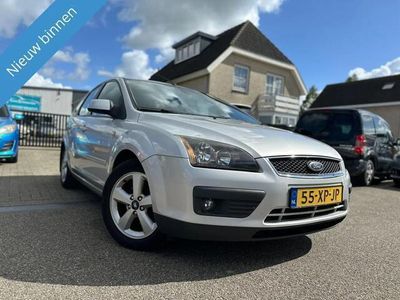 tweedehands Ford Focus 1.6-16V Futura