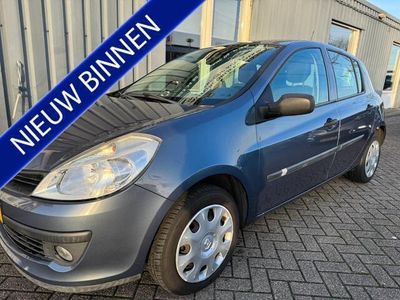 tweedehands Renault Clio 1.2-16V Special Line