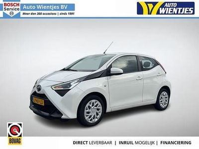 Wit Gebruikt 2021 Toyota Aygo X-play Hatchback | € 7.950 (Eerlijke prijs)