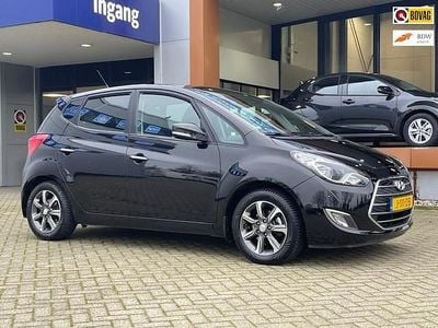 Zwart (metallic) Gebruikt 2018 Hyundai i20 Premium MPV | € 16.440 (Eerlijke prijs)