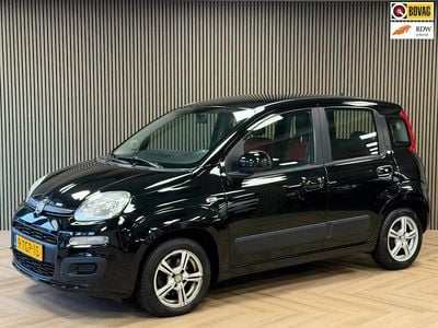 Zwart Gebruikt 2014 Fiat Panda Hatchback | € 4.995 (Eerlijke prijs)